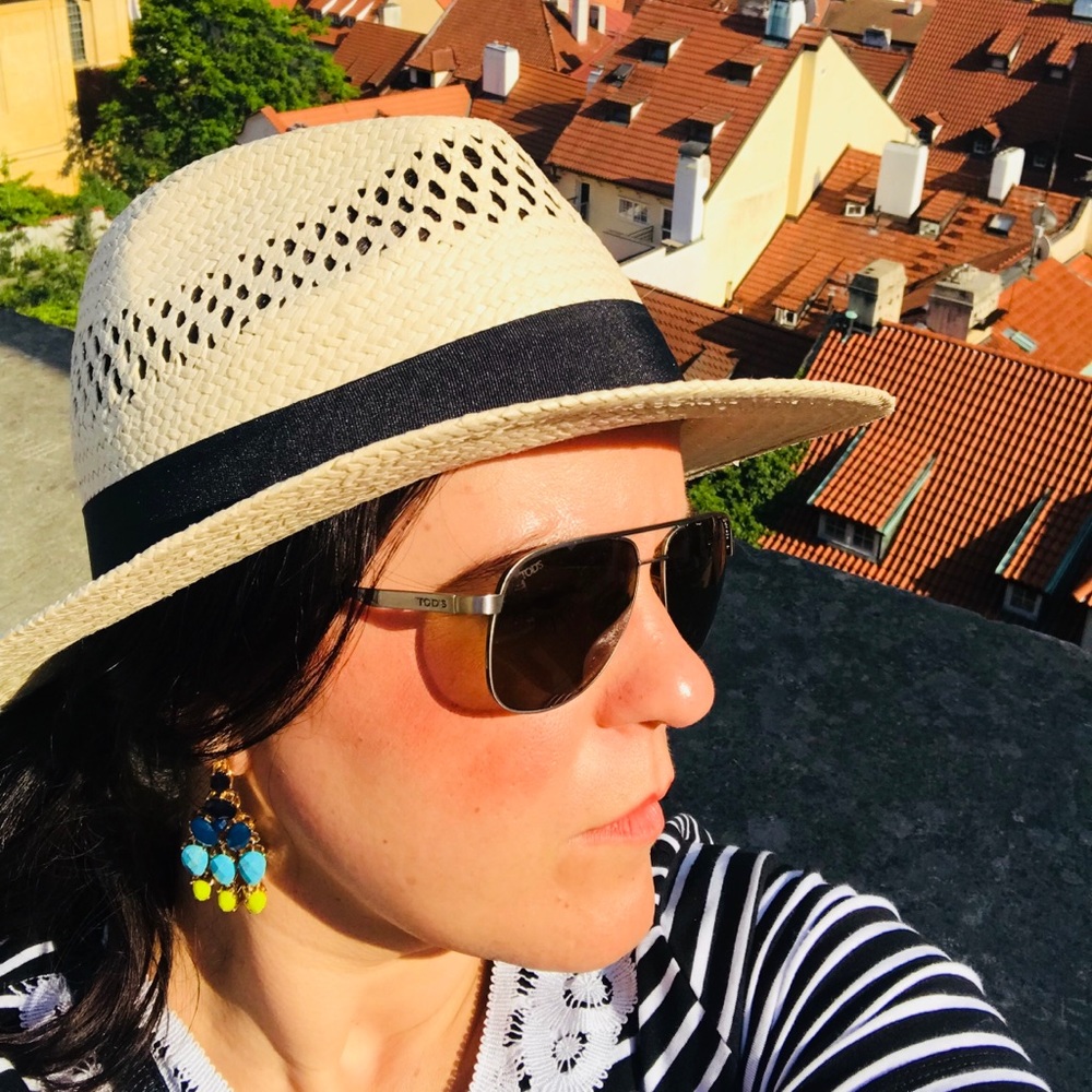 Meet your Posher, Kelly